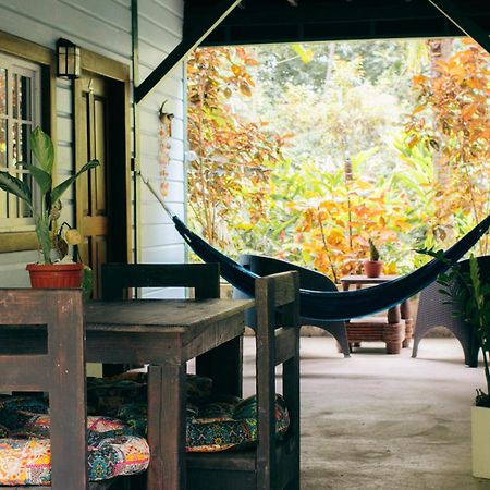 Casa De Mono Bocas Bed & Breakfast Big Creek Екстериор снимка